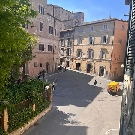 Nel Centro Di Perugia